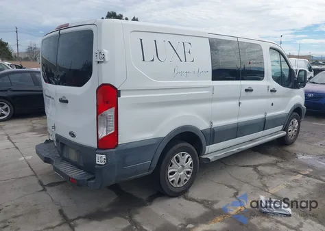 2016 Ford Transit-250 z USA, uszkodzony, nr VIN 1FTYR1ZM3GKA22626